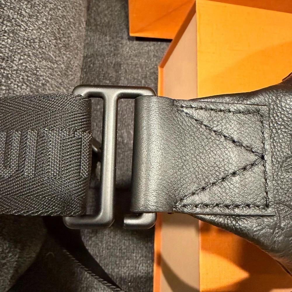 Louis Vuitton Men's Black Monogram Belt Bag Rush Bum Shadow Bag - Picture 6 of 8